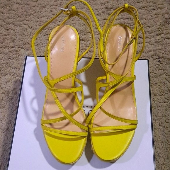 Guess Wedge Heels shoes 👠 - Picture 1 of 6